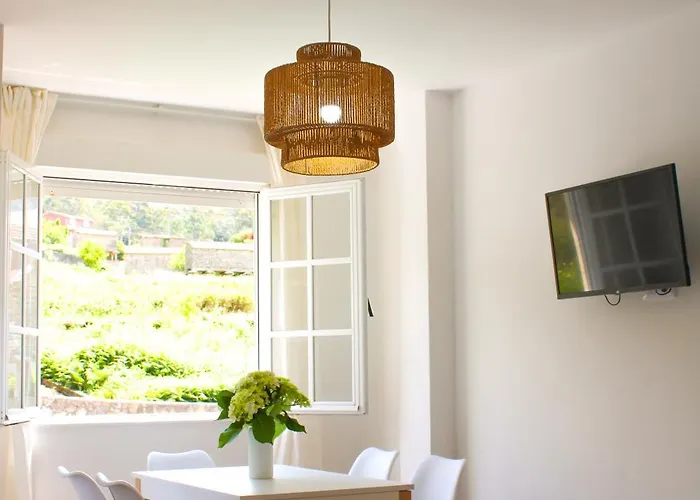 Casa Castillo, Ézaro